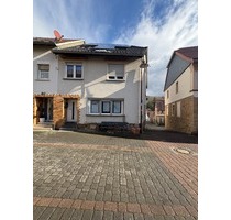 Großzügiges Einfamilienhaus mit Dachterrasse, Scheune und zusätzlichem Grundstück - Weiler bei Monzingen