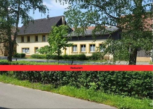 Hausansicht vorne - Einzigartiges Wohnambiente: Historischer Charakter modern interpretiert mit hochwertiger Ausstattung