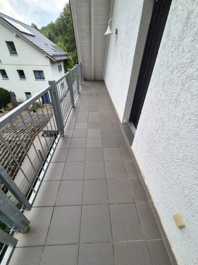 Balkon 1 Zugang von Galerie - 