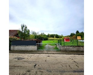 Naturnah wohnen, zentral angebunden – ebenerdiges Baugrundstück in Eßweiler