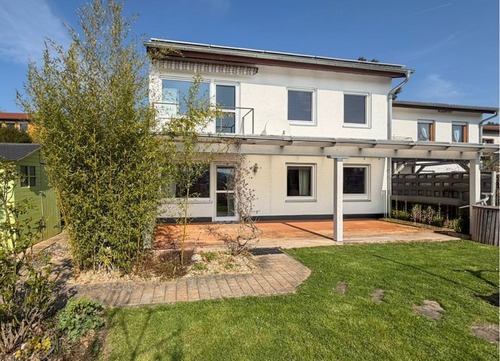 Außenansicht vom Garten - 4 Zimmer Doppelhaushälfte in Eisenberg/ Steinborn