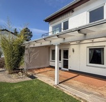 Doppelhaushälfte mit Flair - Ruhig. Modern. Familienfreundlich - Eisenberg/ Steinborn