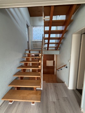 Treppe vom Wohnzimmer - 