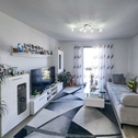 Wohnzimmer mit Balkon - 