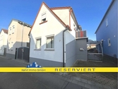 Frontansicht - Gemütliches EFH mit kleinem Innenhof und Stellplatz – perfekt für 1–2 Personen in Rülzheim