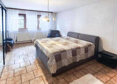 Schlafzimmer 2 EG (2) - 