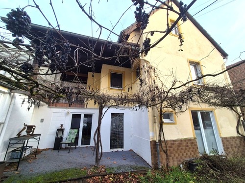 Eingangsbereich - 8 Zimmer Einfamilienhaus zum Kaufen in Oberhausen an der Appel