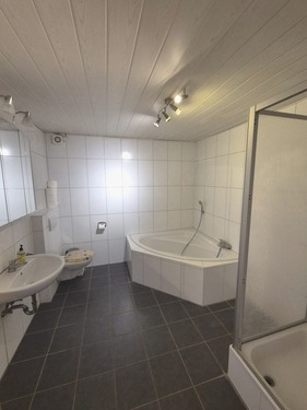 Badezimmer 1 OG - 
