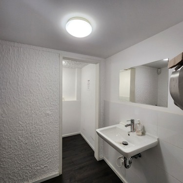 Herren WC Sportwetten Laden UG - 