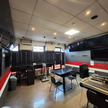 Eingangsbereich Sportwetten Laden EG (3) - 