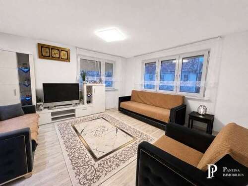 Foto - Haus zum Kaufen in Jungingen 339.000,00 € 333 m²