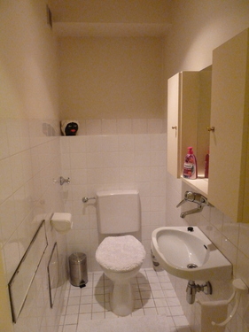 Besucher WC UG - 