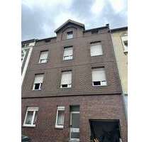 Haus zum Kaufen in Duisburg 120.000,00 € 280 m²