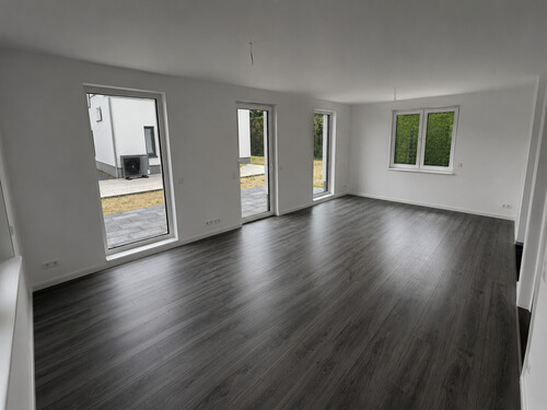 Wohnzimmer - Einfamilienhaus mit 127,70 m&sup2; in Berlin / Wartenberg zum Kaufen