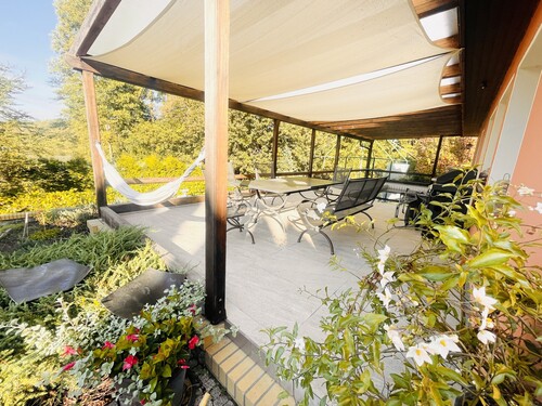 Terrassenbereich - in Blick in Richtung See - 