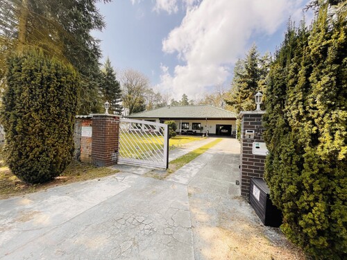 Blick in Richtung Ein/Ausgangsbereich - 2 Zimmer Bungalow zum Kaufen in Tantow / Schönfeld