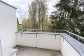Balkon in Richtung Grünanlage - 