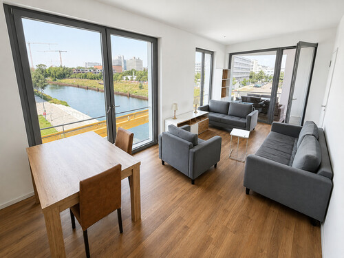 Wohnbereich - Wasser Ausblick - 2 Zimmer Etagenwohnung in Berlin