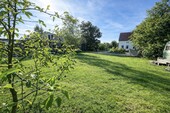 Blick in Richtung Garten, MFH & Scheune - 