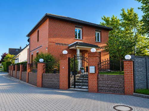 Eingangsbereich - Traumhafte Stadtvilla in Berlin – Hohenschönhausen - 406 m² Grundstück, Terrasse & Garten - Top Lage