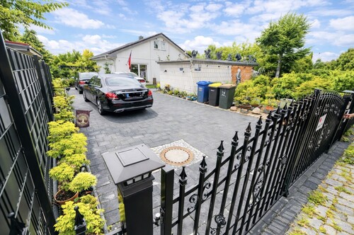 Blick in Richtung Innenbereich - Ein/Ausgangsbereich - 2 Zimmer Einfamilienhaus in Berlin / Bohnsdorf