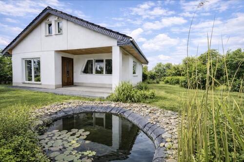 Frontansicht - Einfamilienhaus - Berlin - Bohnsdorf auf Erbpachtgrundstück mit Garage in Top - zentraler - Lage!
