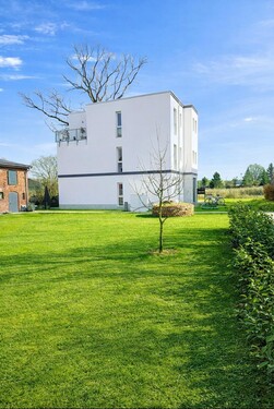 Neubau-Seitenansicht - 