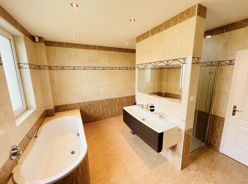 EG - Badezimmer - 