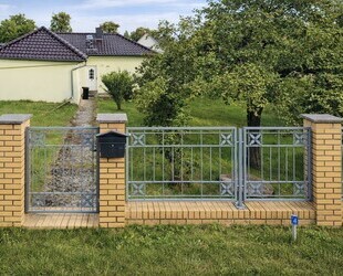 Zehdenick: Handwerkerobjekt mit 697 m² GST inkl. Garten, Garage & Schuppen – nur 1,3 km zum Bahnhof