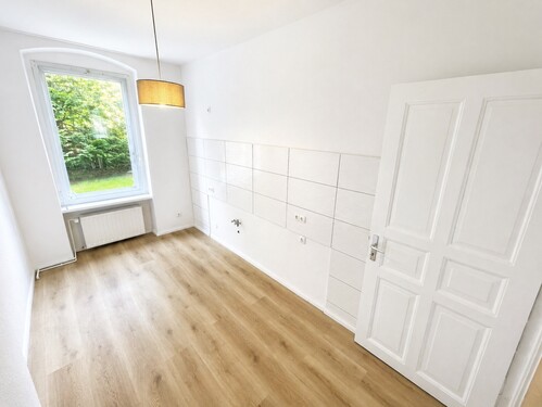 Blick in Richtung Küche - 