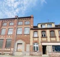 Stadtteil-Luckenwalde MFH (4 WE + 1 GE) & Rohbau -Ausbau zu MFH mit ca.1.000 - 1.200 qm Wohnfläche !