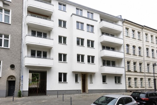 Frontansicht - ETW - Kurfürstendamm nur 1,5 km entfernt – Bezugsfreie 1-Zimmer mit freie Stellplätze in Top Lage !