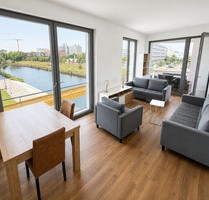 ETW aus 2021-Berlin-Mitte mit spektakulären Wasserblick, Balkon & hochmoderner Ausstattung -Top Lage