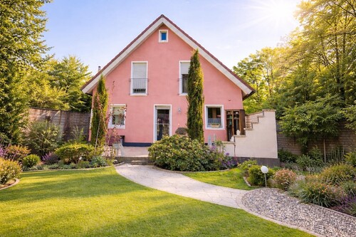 Frontansicht - Mehrgenerationentraum auf 1.071 m² Grundstück – EFH inkl. kleinem Haus & Wellness - nahe Oranienburg
