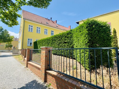 Seitenansicht - Wohn- & Geschäftshaus mit 189,67 m&sup2; in Luckenwalde zum Kaufen