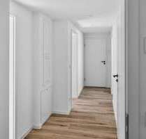 Erstbezug nach Kernsanierung – Moderne 3-Zimmer-Dachgeschosswohnung mit EBK & Fußbodenheizung - Kornwestheim