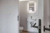 Separate Toilette - 