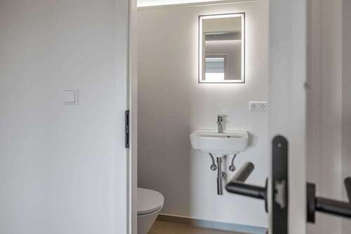 Separate Toilette - 