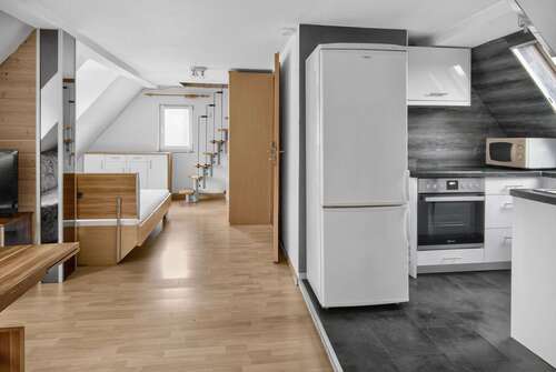 Wohnzimmer - Lichtdurchflutete DG-Wohnung mit zusätzlichem Dachboden