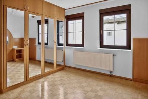 1. OG Schlafzimmer - 