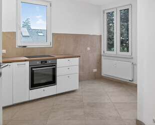 Frisch sanierte 3-Zimmer-Wohnung mit moderner Einbauküche - Esslingen
