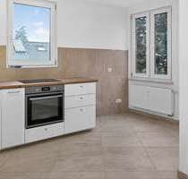 Frisch sanierte 3-Zimmer-Wohnung mit moderner Einbauküche - Esslingen