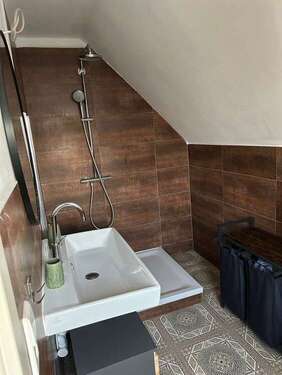 Badezimmer - 3 Zimmer 3- Zimmerwohnung zur Miete in Stuttgart