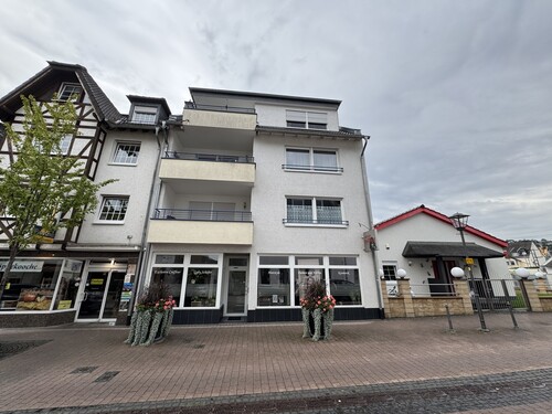 Außenansicht Straße quer - 3 Zimmer Maisonettenwohnung zur Miete in Bad Breisig