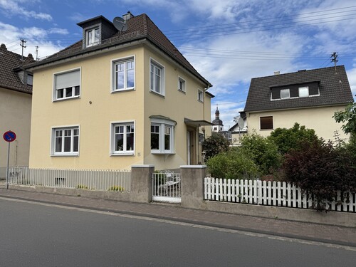 Straßenansicht - 