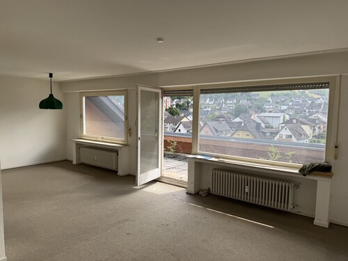 Wohn- und Esszimmer - 