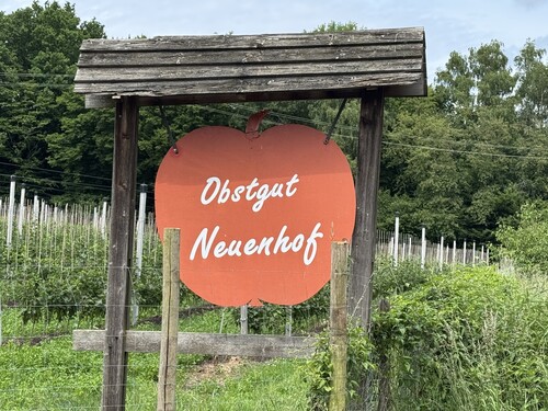 Obsthof Schild - 7 Zimmer Resthof zum Kaufen in Remagen