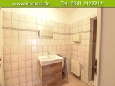 Bad-mit-Dusche-und-Toiletten - 