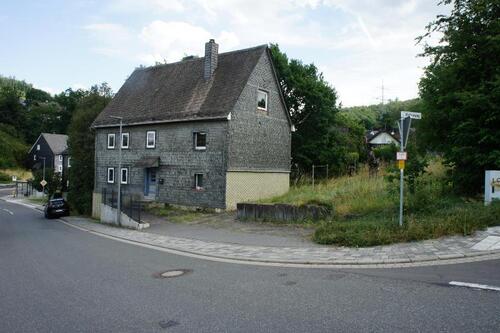 Foto - **PREISGÜNSTIGES- SCHIEFERBESCHLAGENS FACHWERKHAUS MIT ALTEM BAUMBESTAND IN MUDERSBACH-KEIN DENKMALSCHUTZ- ****