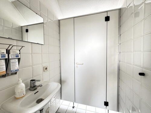 WC - 